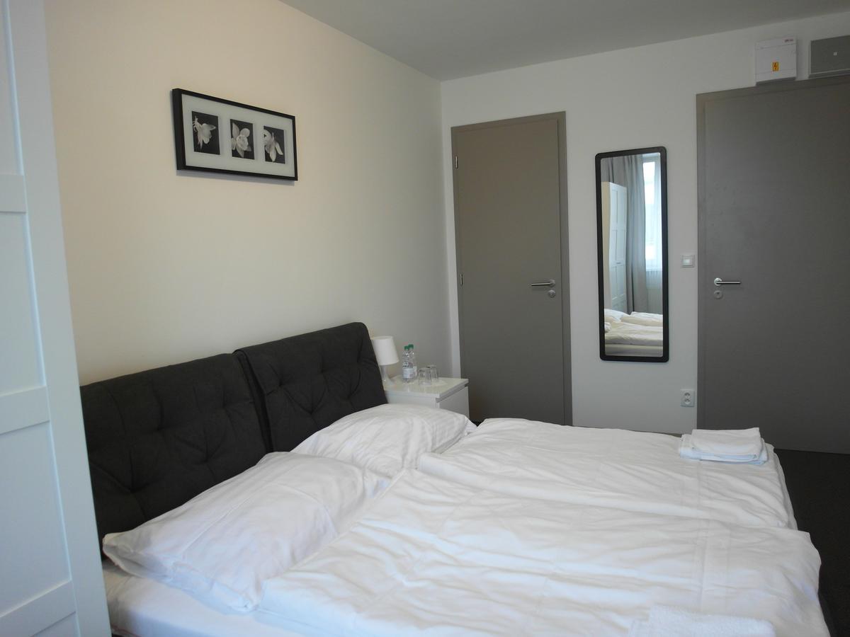 Hotel Harfa Prague Exterior photo